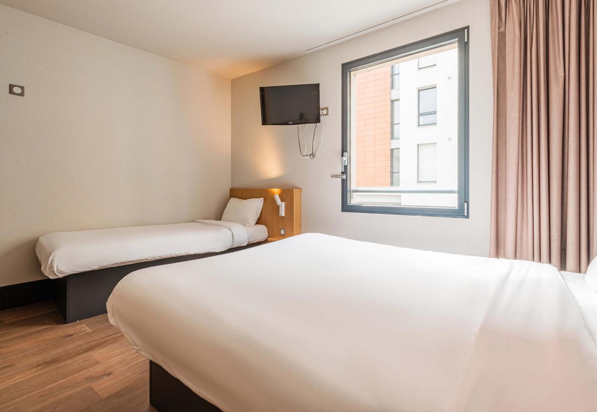 B&B Hotel Lens Musee Du Louvre Экстерьер фото